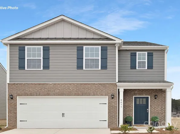 2058 10th St SE, Hickory, NC 28602