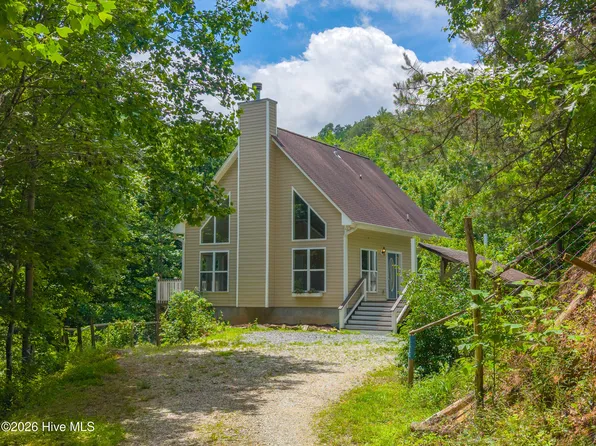 1044 Shell Stand Road, Robbinsville, NC 28771