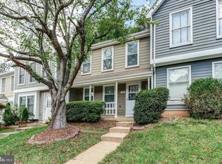 1573 Poplar Grove Dr, Reston, VA 20194
