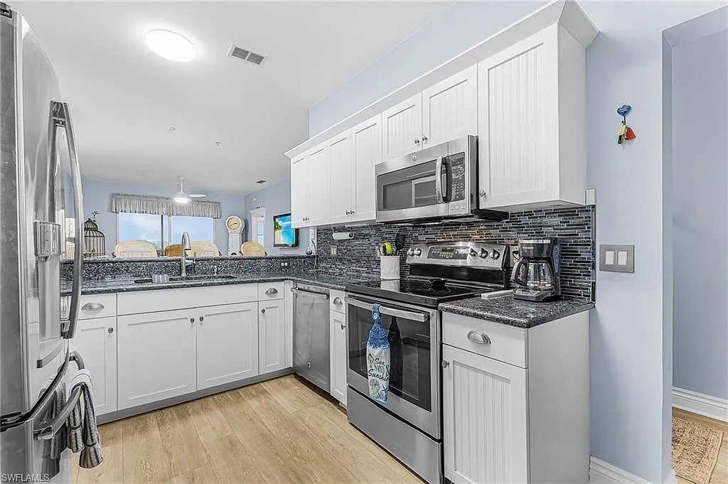 2750 Cypress Trace Cir — Photo 4