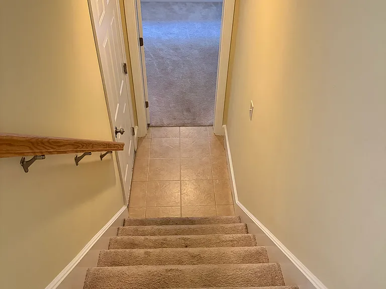6 Queen Isabella Way — Photo 23