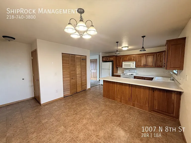 1007 N 8th St — Photo 9
