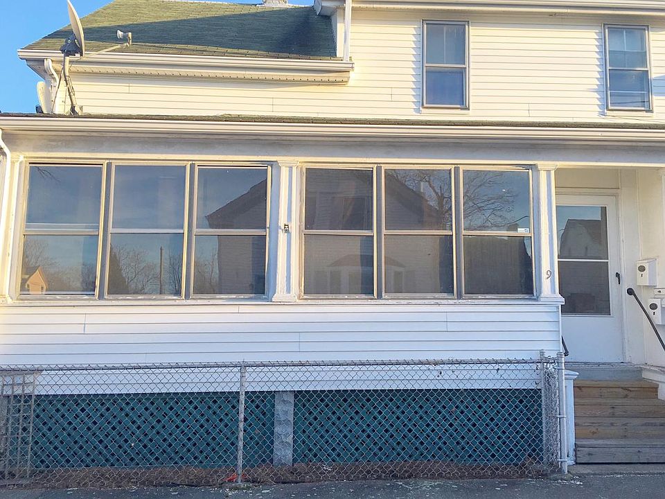 2nd image of 9 Brown St