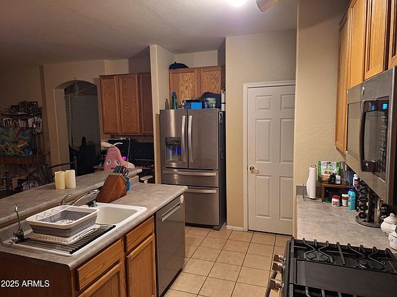 4th image of 21333 N KARSTEN Drive