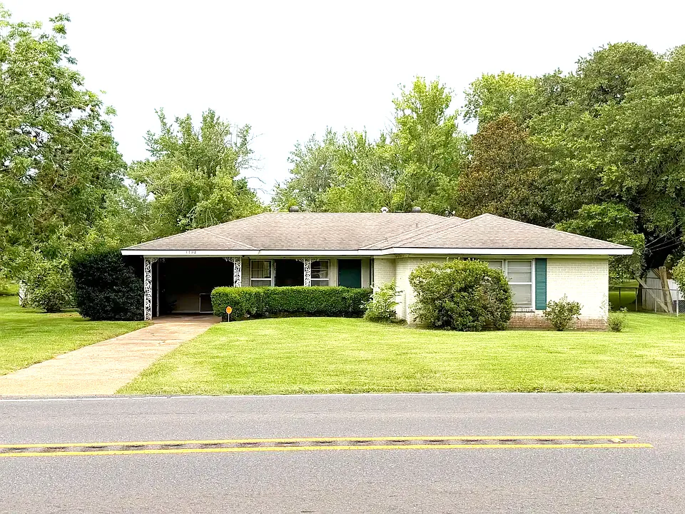 1702 Horseshoe Dr