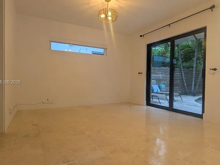 1508 NE 5th Ct — Photo 13