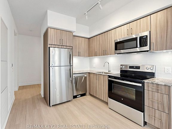 3rd image of 4010 Eglinton Ave W #1712