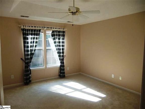 4th image of 112 Misty Meadow Dr