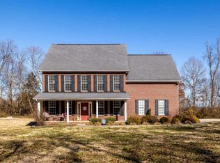 13173 Old Stage Rd, Lenoir City, TN 37772