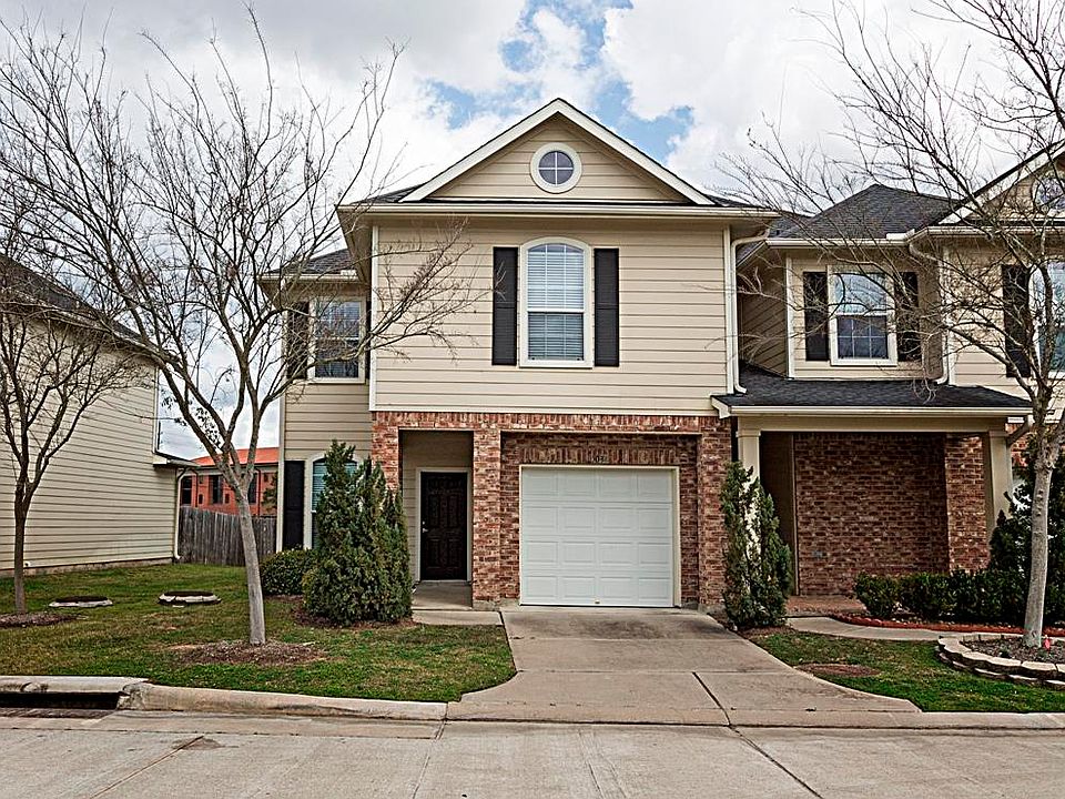 1st image of 21034 Sun Creek Dr