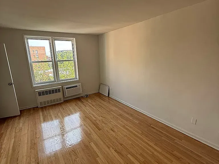 1600 Caton Ave #6C — Photo 2