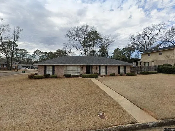 588 E Moye Dr, Montgomery, AL 36109