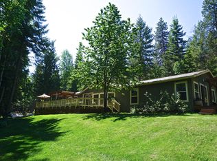 215 Maplewood Ln, Cocolalla, ID 83813
