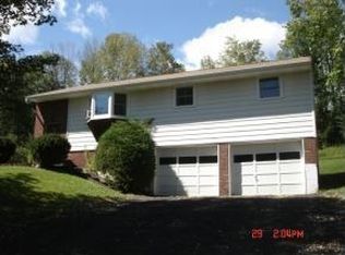 13 Badger Rd, Binghamton, NY 13904