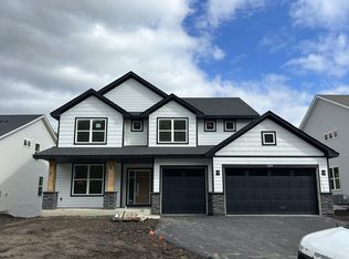 2517 Rock Elm Rd, Shakopee, MN 55379