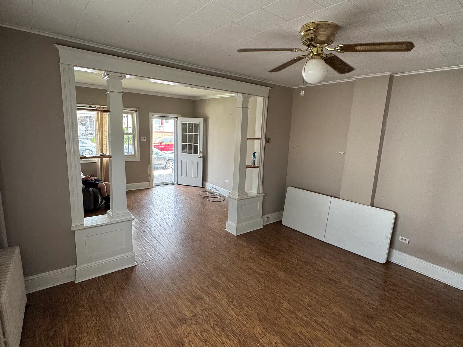 3 bed, 2300 sqft, $1,625 — Photo 1