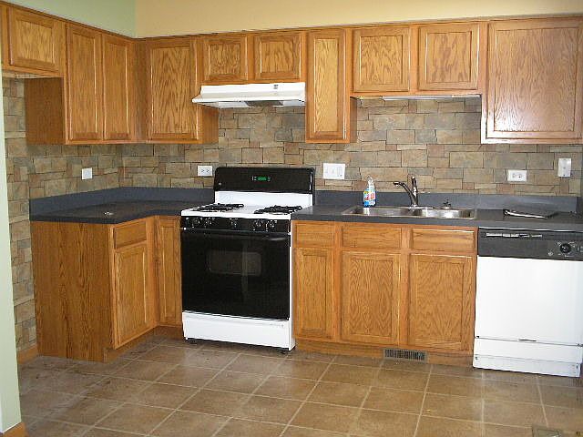 2nd image of 1422 Sherborn Ct S
