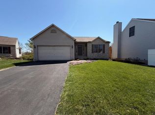 3373 Brook Spring Dr, Grove City, OH