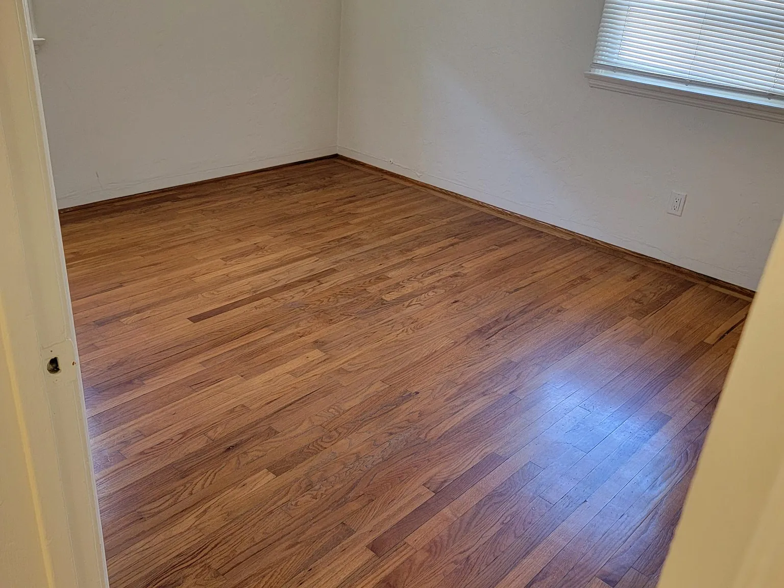 2 bed, 760 sqft, $2,500 — Photo 4