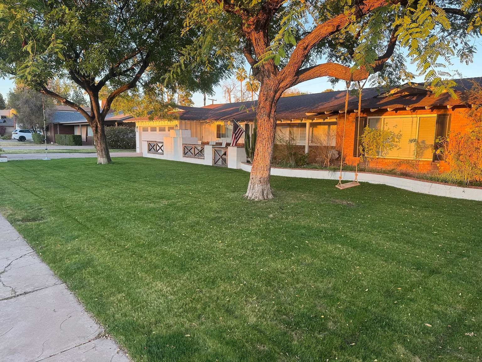 4 bed, 2761 sqft, $5,250 — Photo 2