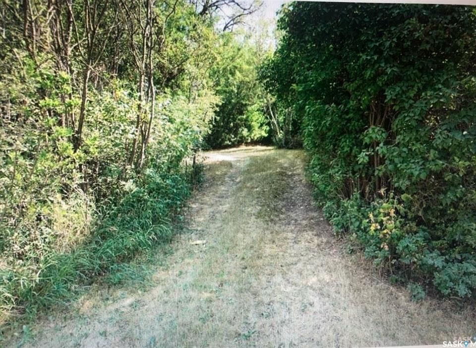 2nd image of 121 4th AVENUE