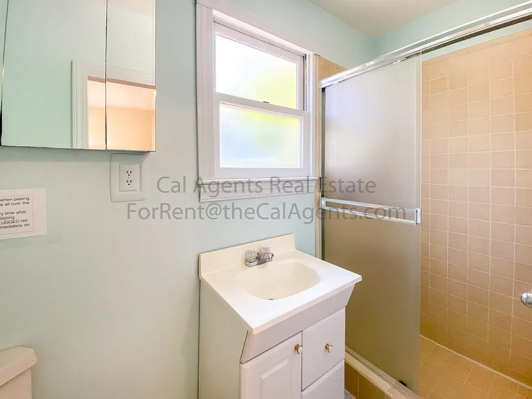 257 Trinity Ave — Photo 11