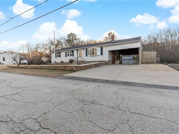 28 Sheltra Ave, Coventry, RI 02816