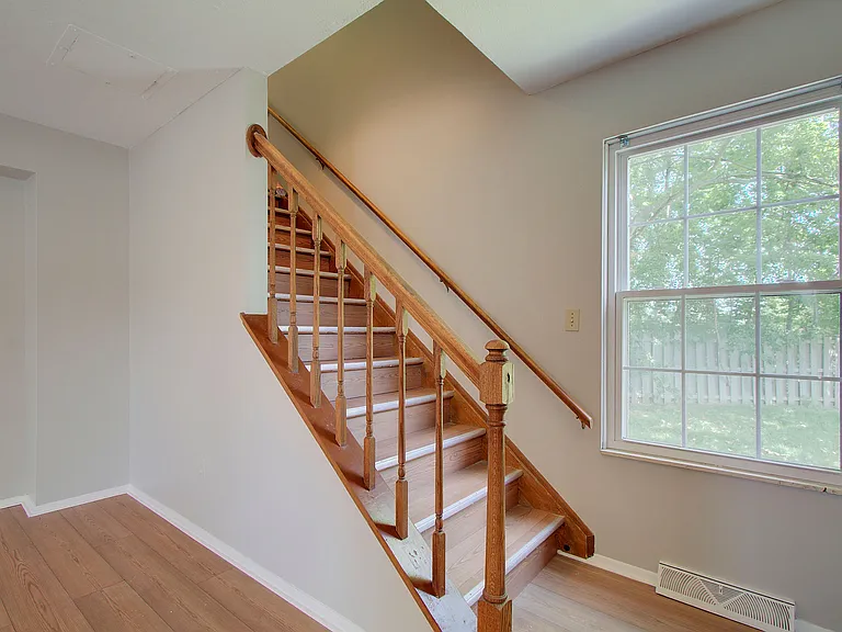 1655 Southbend Dr — Photo 15
