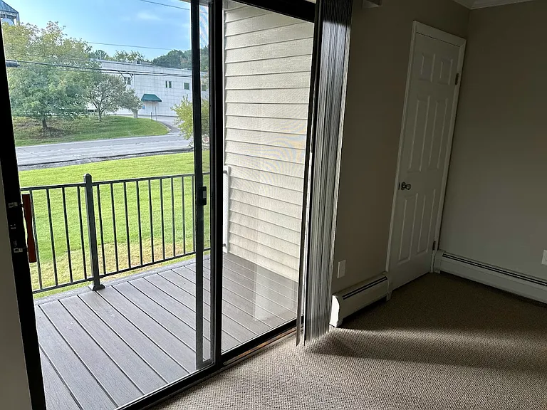 2 Wood Rd #B4 — Photo 12