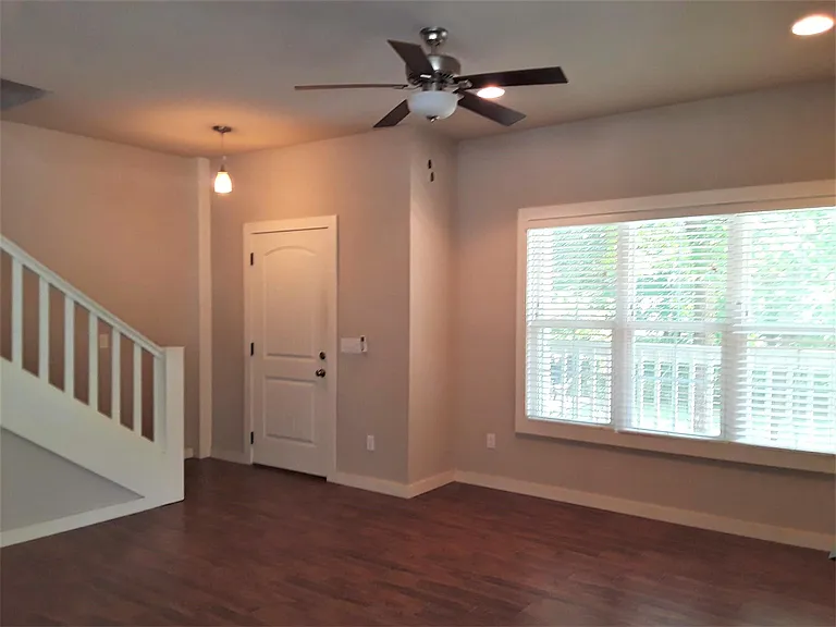1656 W Neptune St — Photo 6