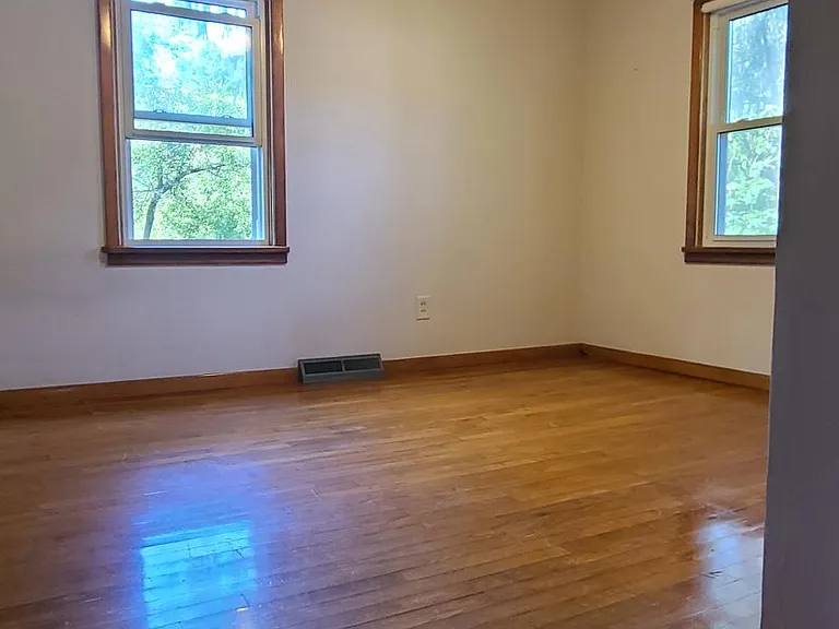 26600 Rose Rd — Photo 12