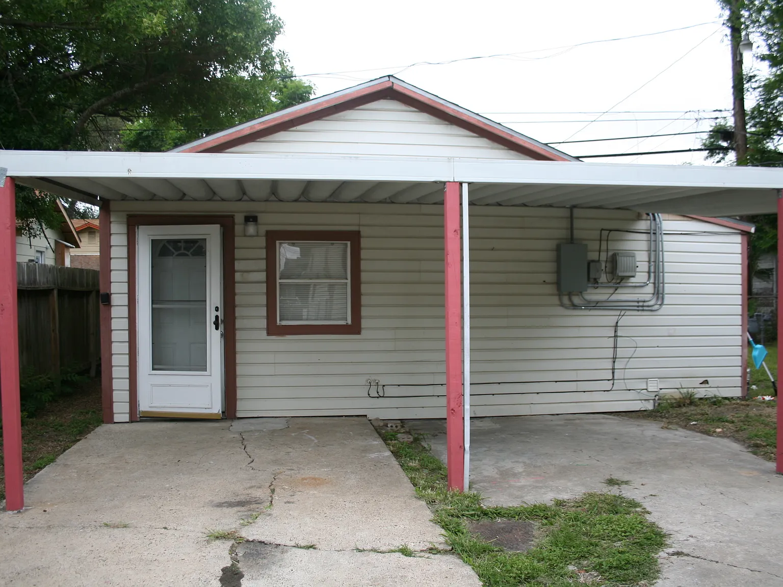 1750 Morales Street - 2 — Photo 3