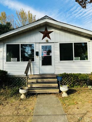 150 Clare St, Louisville, OH 45106
