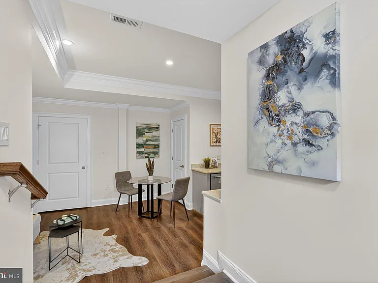 600 Harvard St NW #1 — Photo 27