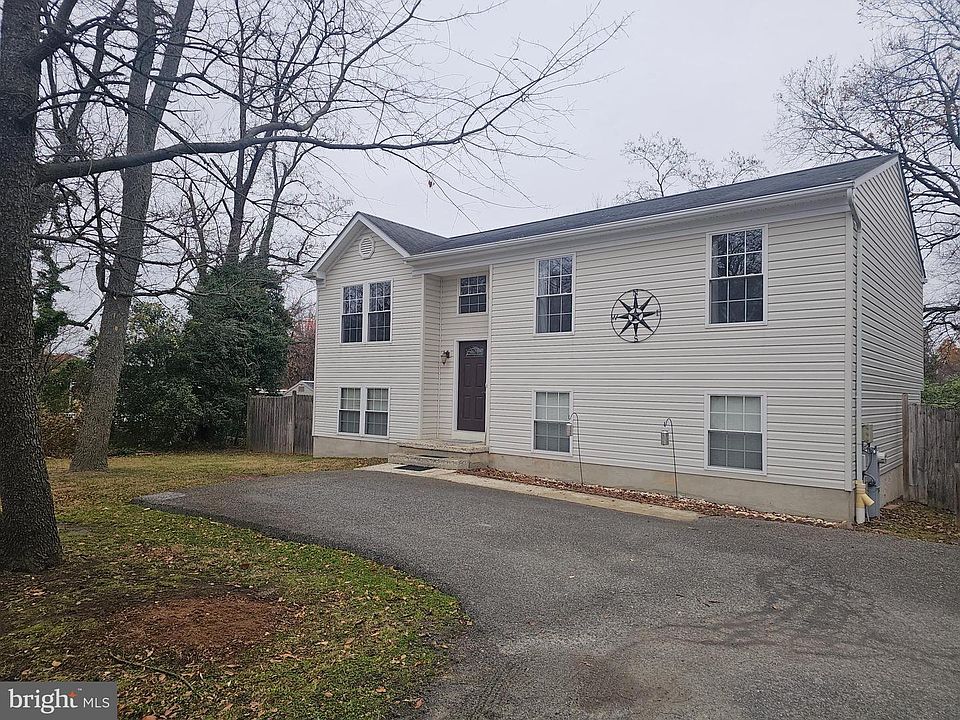 1st image of 224 Maple Ave
