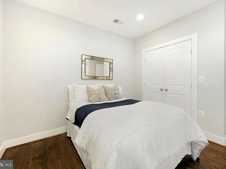 2550 University Pl NW #3 — Photo 5