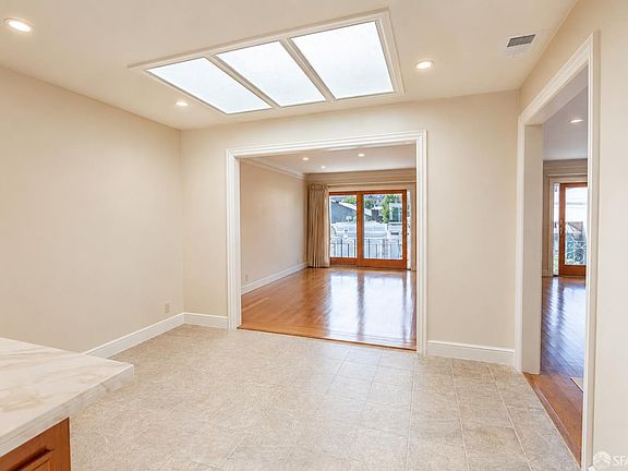 5th image of 1918 Filbert St APT 301