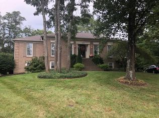 305 Bent Tree Ct, Louisville, KY 40223