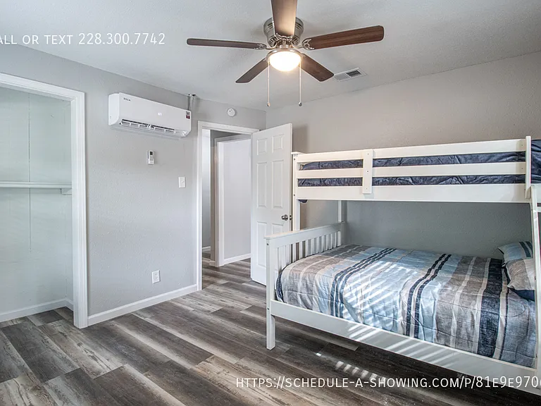 226 Milray Ln — Photo 17