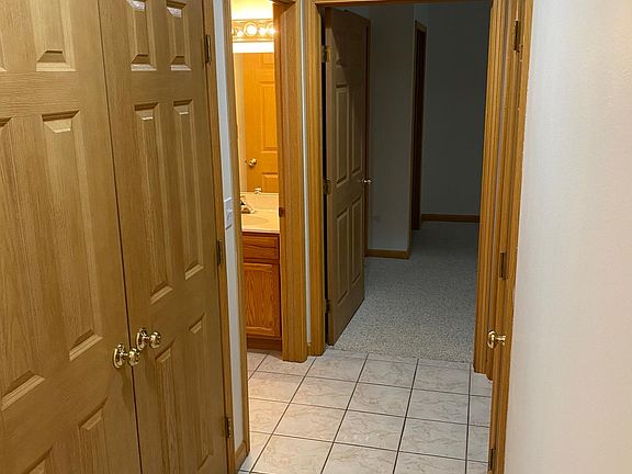 5th image of 6217 Nathan Ct