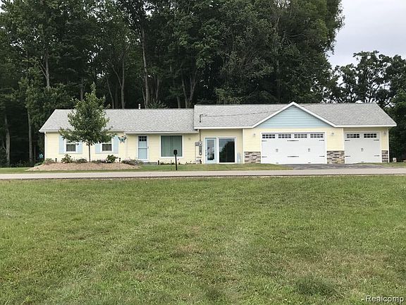 4th image of 11328 Old Pierce Rd