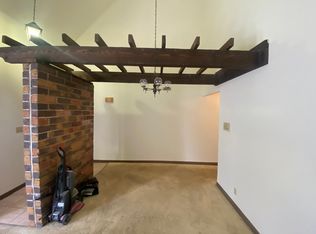 2620 W 24th Ter, Lawrence, KS 66047