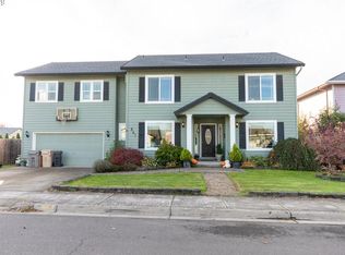 861 Arrow Leaf Pl, Harrisburg, OR 97446