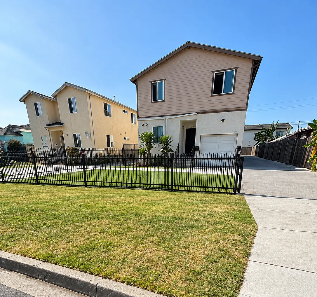 4 bed, 1621 sqft, $3,850 — Photo 1