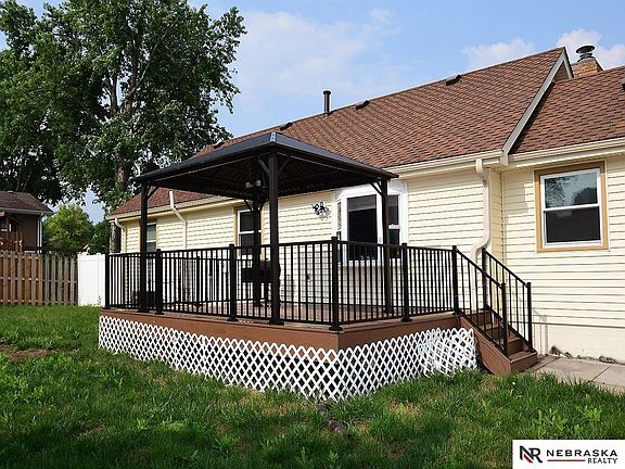 5th image of 4955 Lakeshore Dr