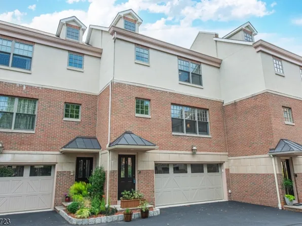 83 Bay St #7, Montclair Twp., NJ 07042