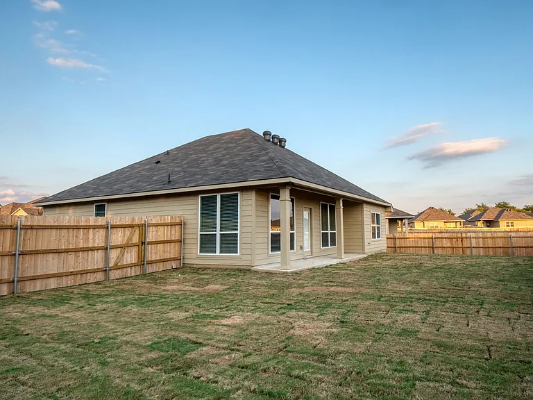 8227 Blue Field Dr — Photo 50
