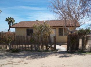 1715 Yellow Knife Rd, Yucca Valley, CA 92284