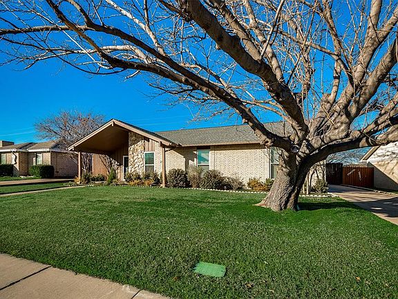 3rd image of 2117 Northmoor Dr