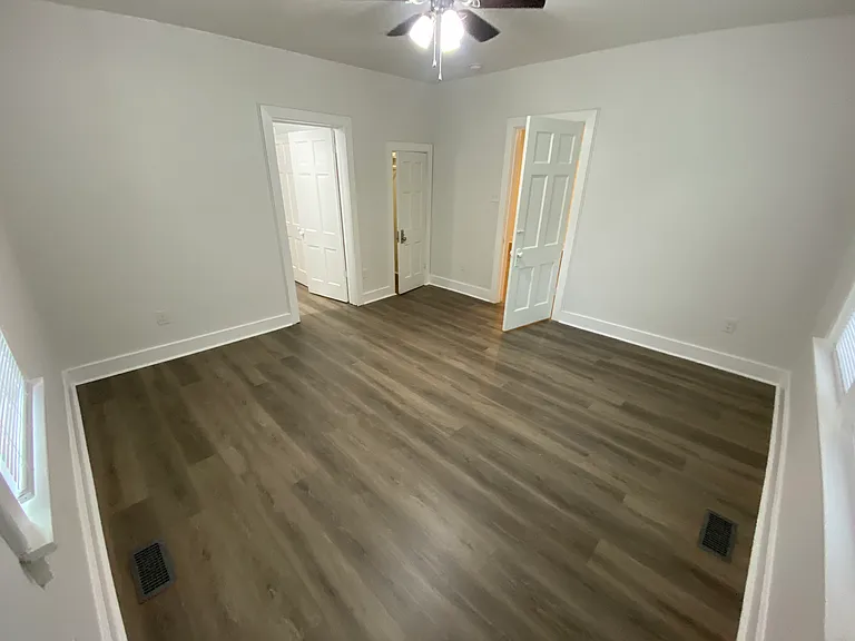 2722 Clifton Ave — Photo 6